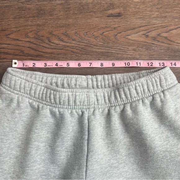 Aritzia TNA Sweatfleece Mega Cargo Sweatpants Loungewear Light Grey Size Small - Picture 8 of 9